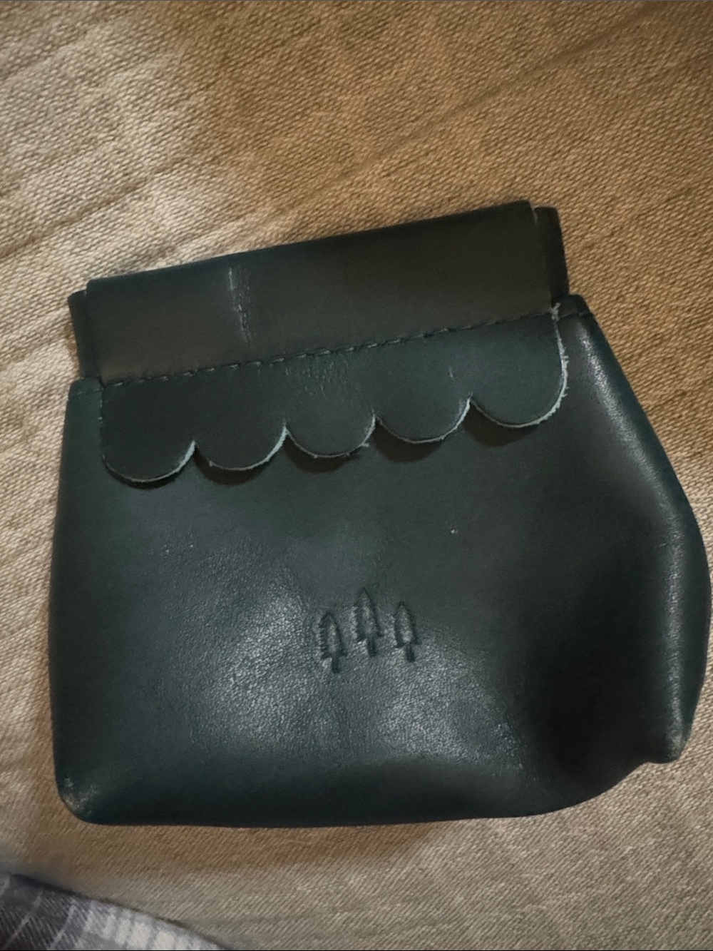 Portland Leather Dark Green Scallop-Edge Coin Pouch